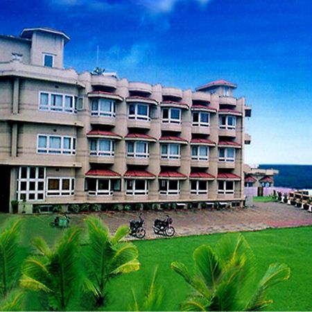 Mascot Beach Resort Каннур Экстерьер фото